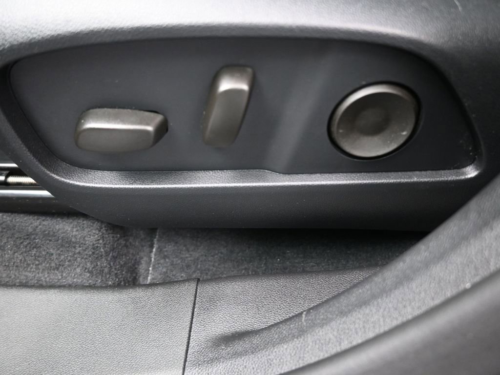 Used 2026 Chevrolet Equinox RS w/ Convenience Package III image 31