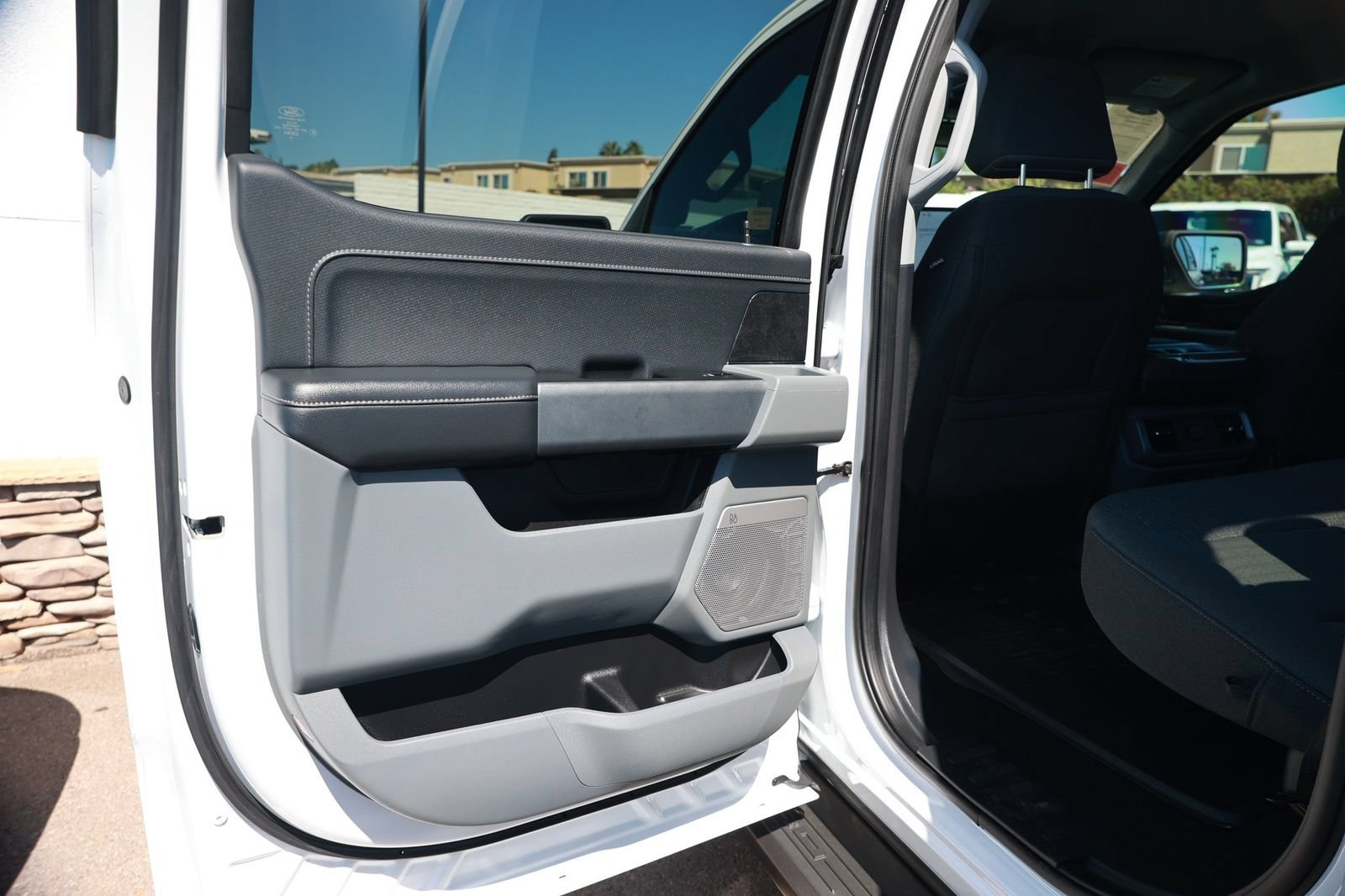 Used 2024 Ford F150 Lightning Flash AWD/4WD image 39