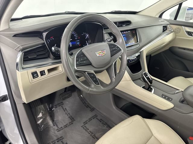 Used 2018 Cadillac XT5 Luxury w/ Driver Awareness Package AWD/4WD image 24