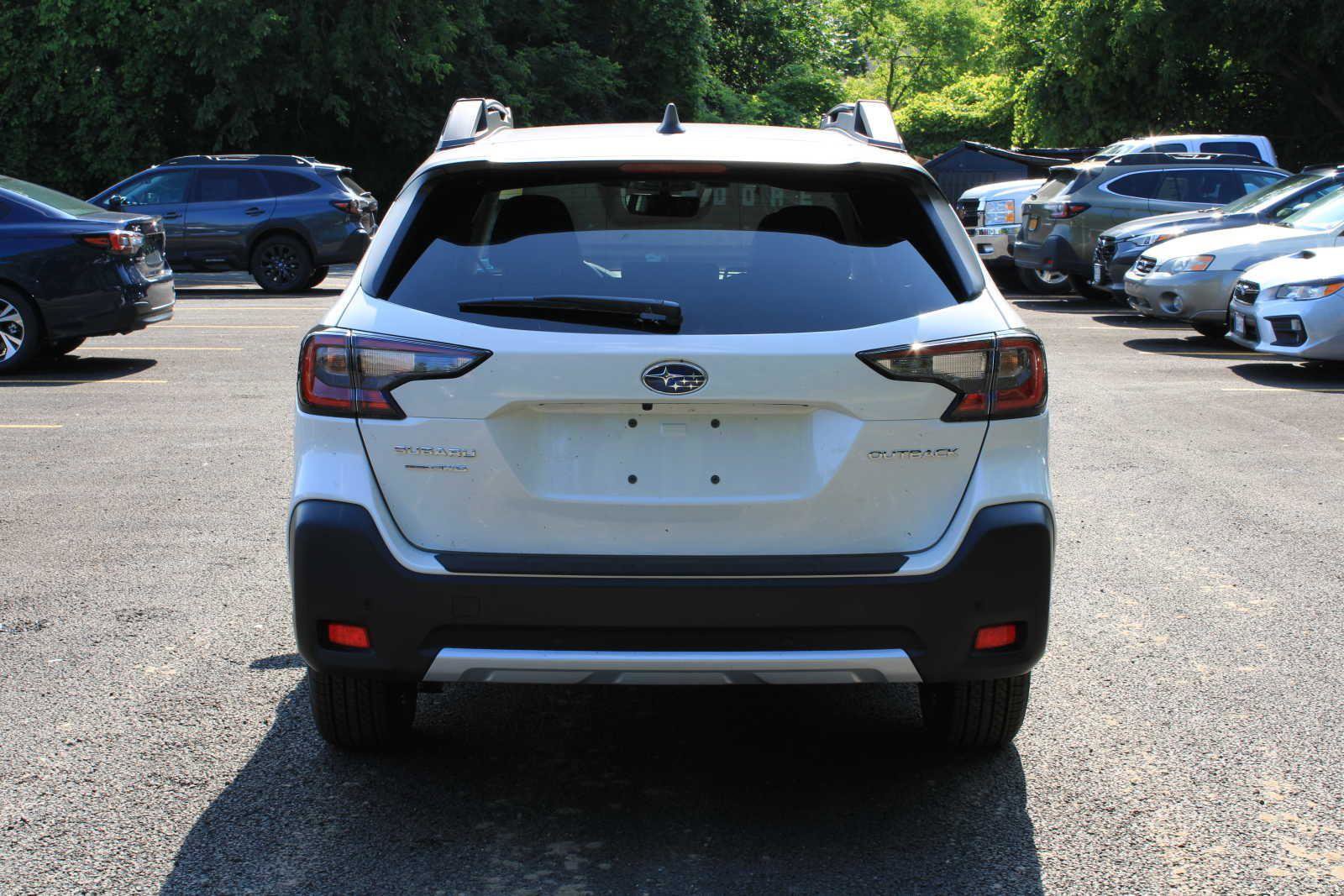 New 2025 Subaru Outback Limited image 10