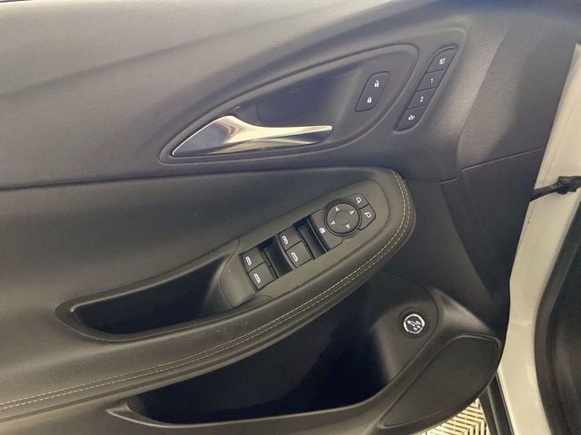 Used 2023 Buick Encore GX Essence w/ Experience Buick Package FWD image 26