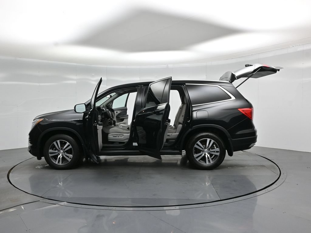 Used 2017 Honda Pilot EX image 31