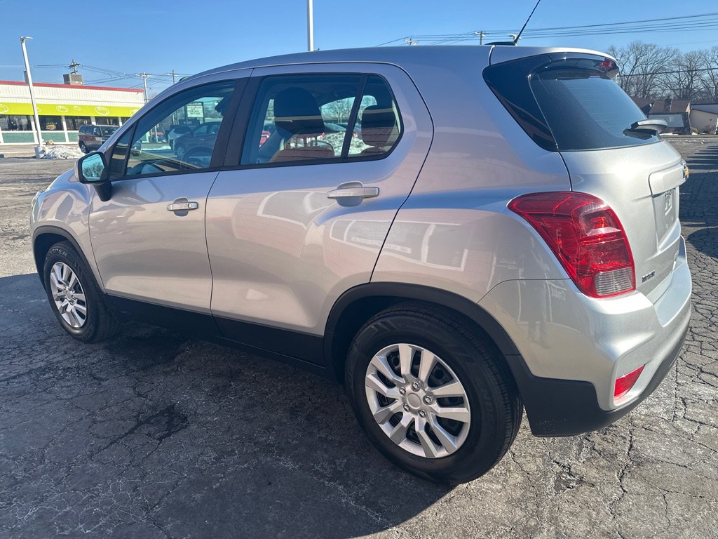 Used 2017 Chevrolet Trax LS image 3