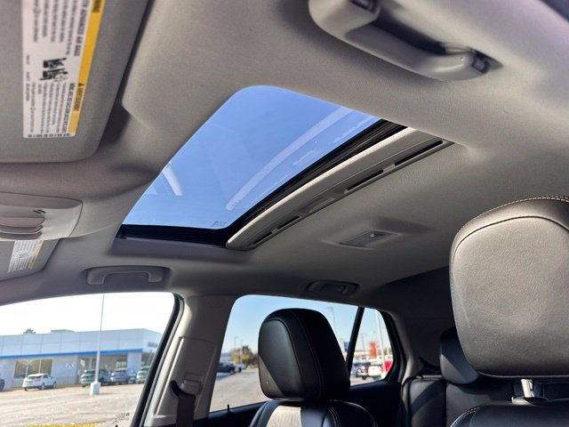 Used 2020 Chevrolet Trax Premier FWD image 26