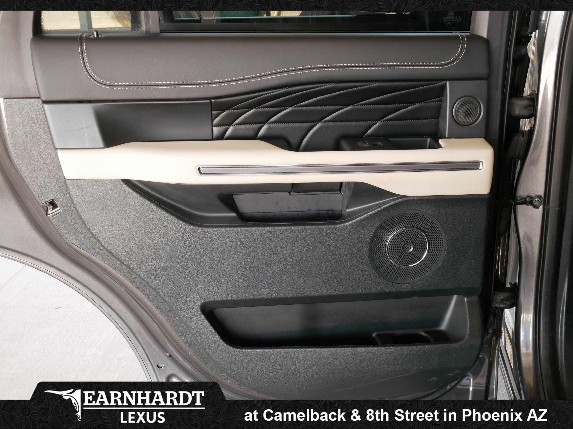 Used 2020 Ford Expedition Platinum AWD/4WD image 24