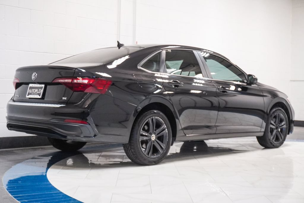 Used 2024 Volkswagen Jetta SE FWD image 26