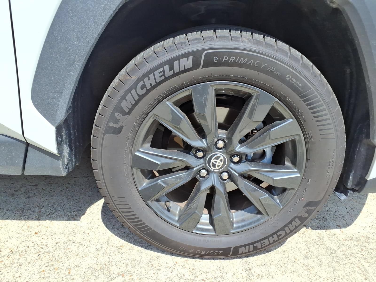 Used 2026 Toyota RAV4 XLE Premium AWD/4WD image 9