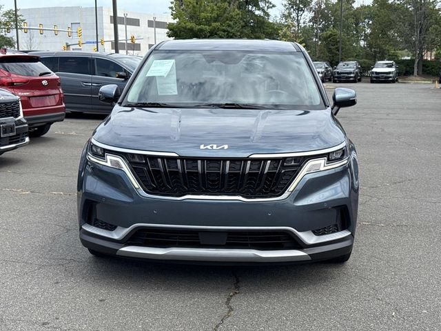 Used 2024 Kia Carnival EX FWD image 6