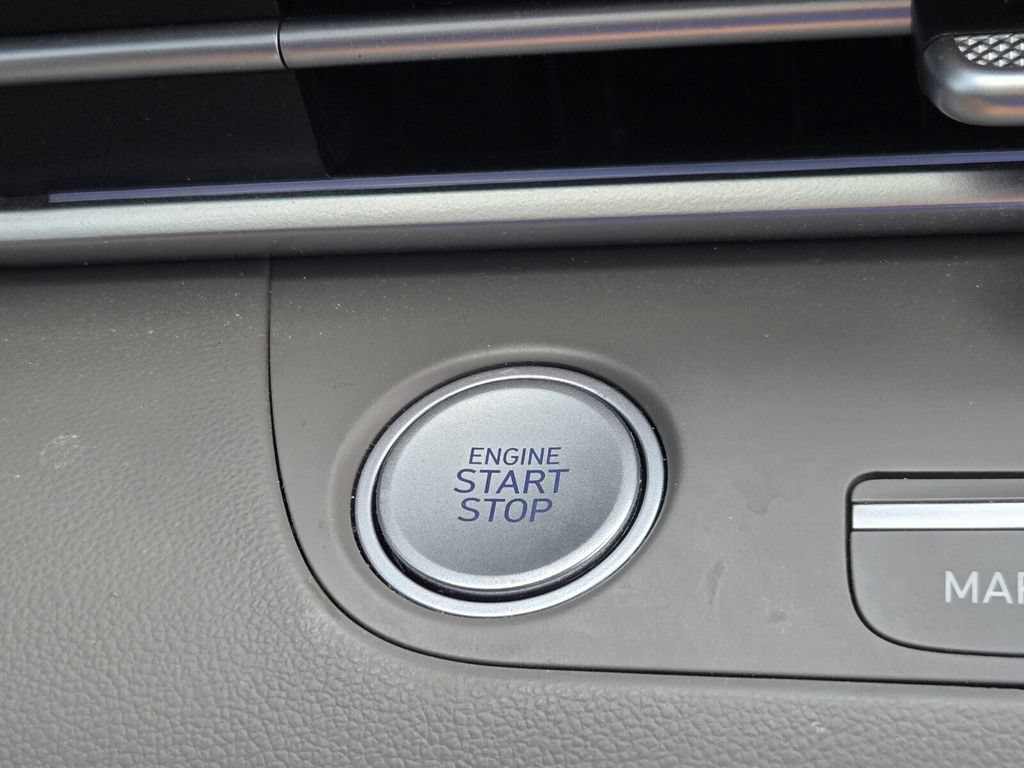 Certified 2024 Hyundai Elantra SEL FWD image 20