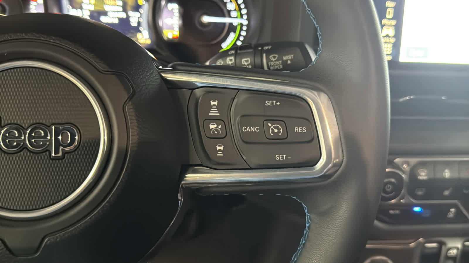 Used 2024 Jeep Wrangler High Altitude AWD/4WD image 11