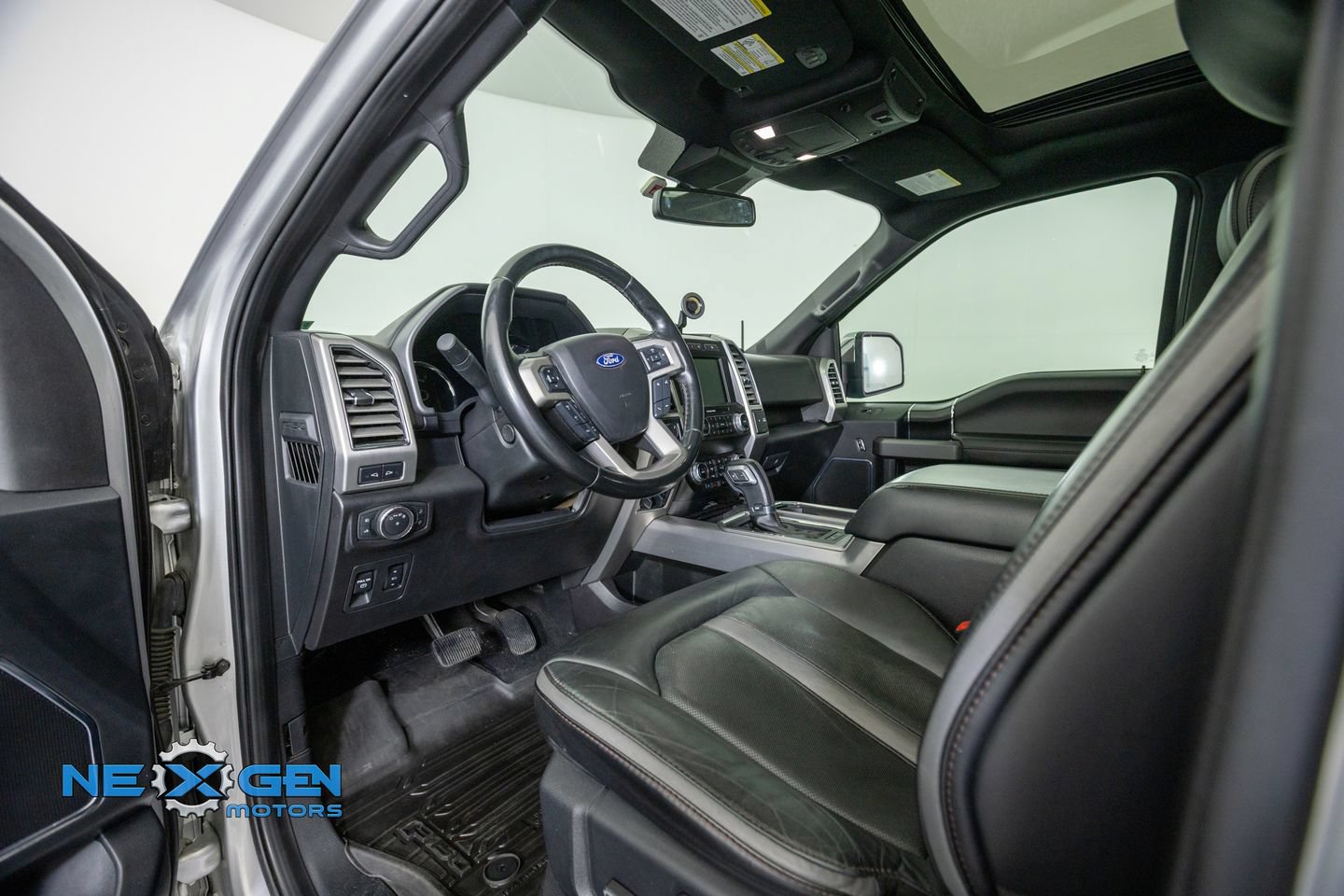 Used 2019 Ford F150 Platinum w/ Equipment Group 701A Luxury AWD/4WD image 10