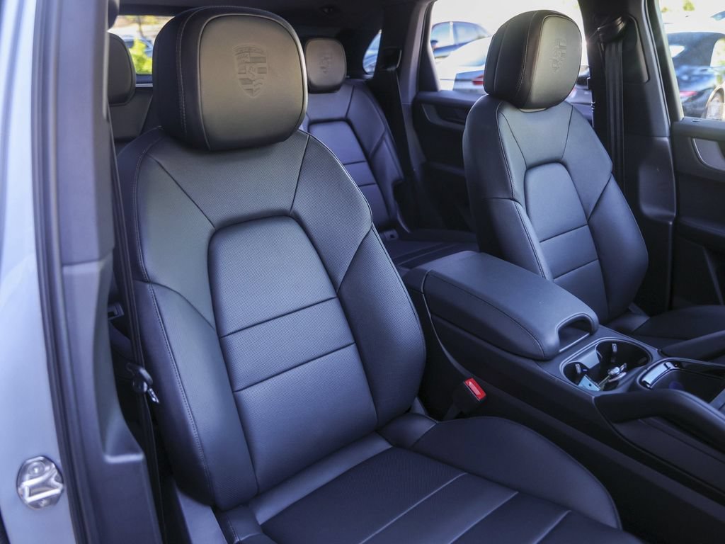 New 2026 Porsche Cayenne S AWD/4WD image 37