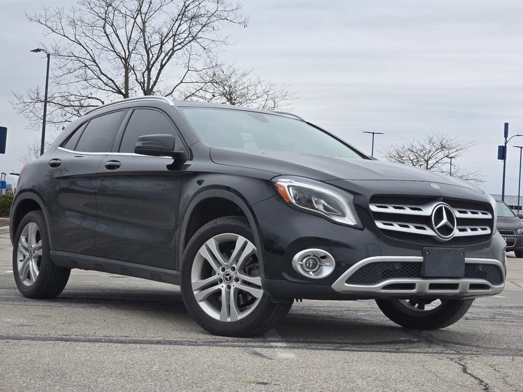 Certified 2020 Mercedes-Benz GLA 250 4MATIC image 2