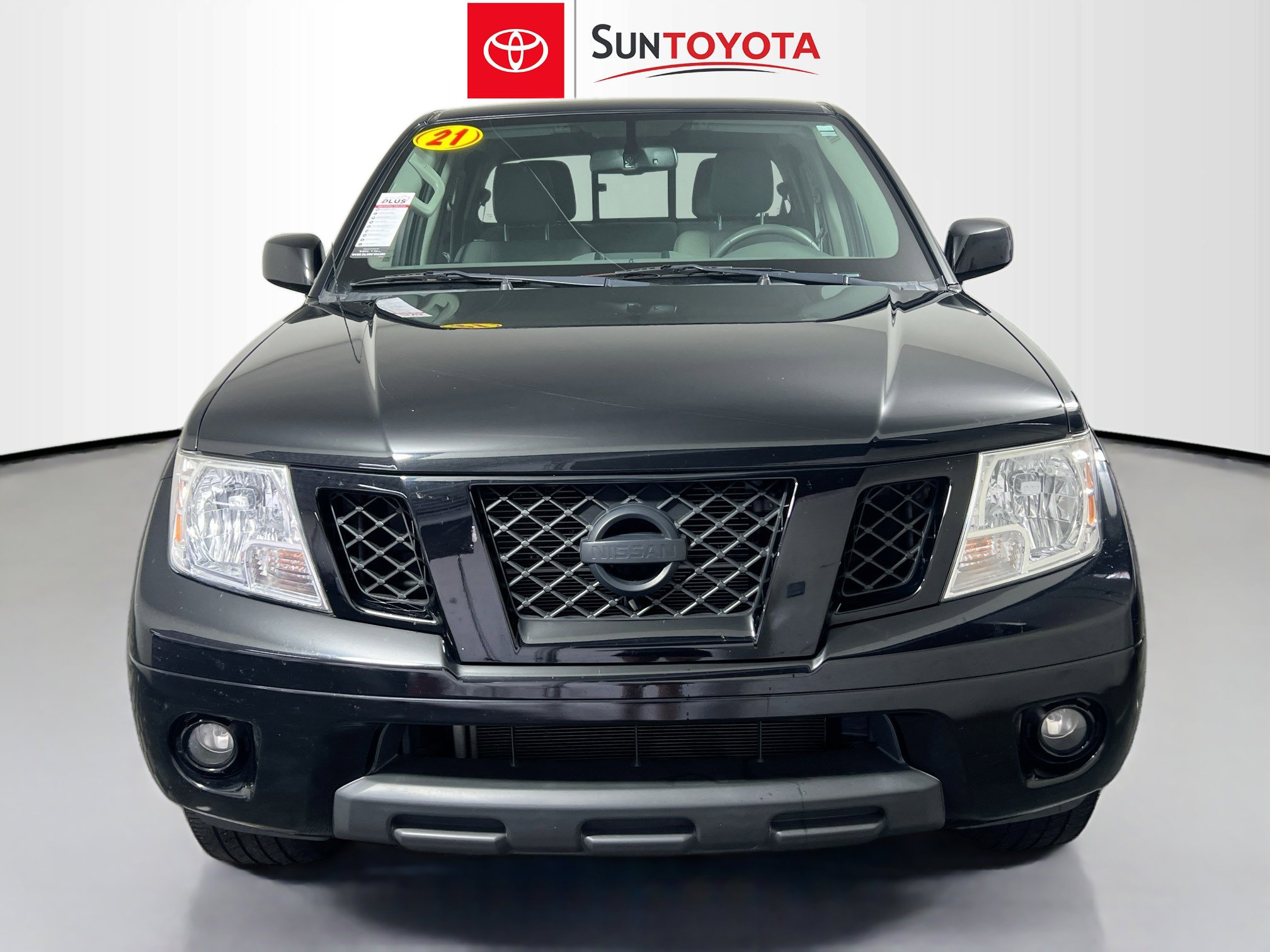 Used 2021 Nissan Frontier SV w/ Midnight Edition Floor Mats image 10