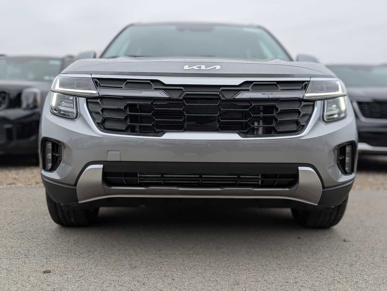 New 2026 Kia Seltos SX image 2