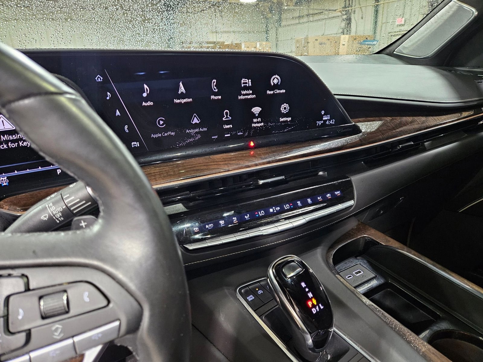 Used 2021 Cadillac Escalade Sport Platinum AWD/4WD image 16