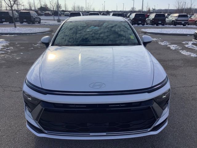 Used 2025 Hyundai Sonata SEL FWD image 3