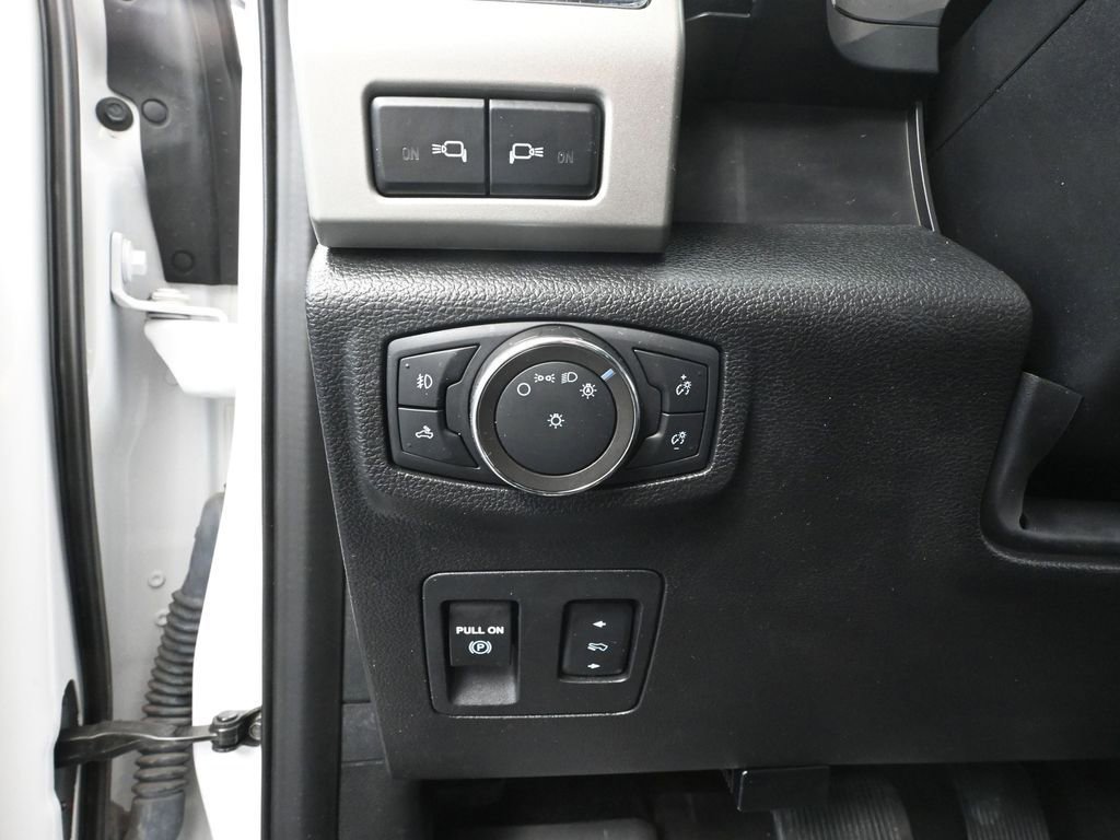 Used 2020 Ford F150 Lariat w/ Equipment Group 502A Luxury image 35