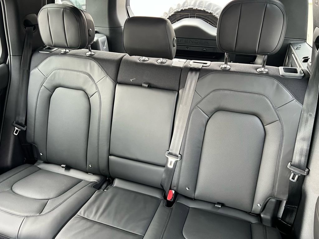 New 2026 Land Rover Defender 110 X image 21