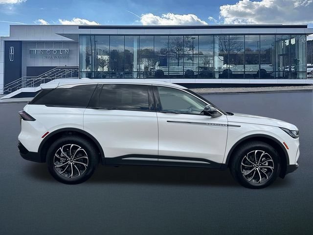 New 2026 Lincoln Nautilus AWD/4WD image 9