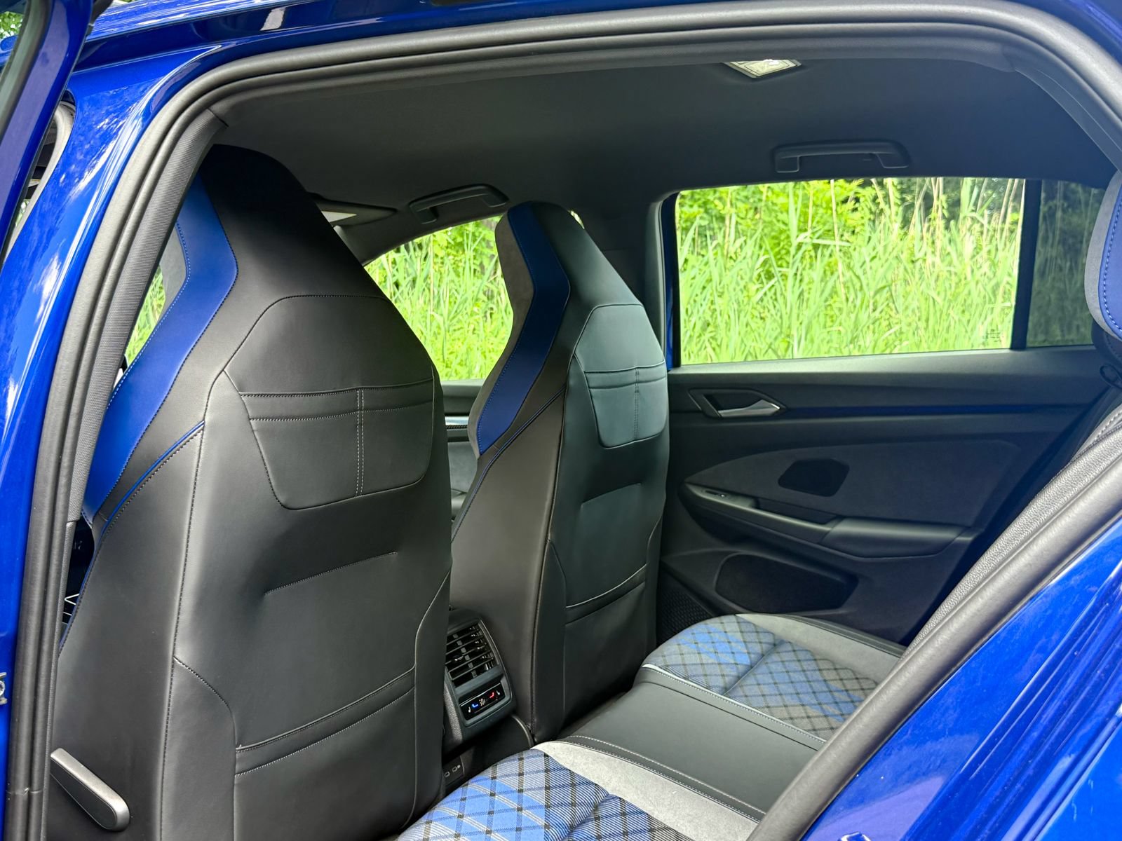 Used 2025 Volkswagen Golf R Black Edition AWD/4WD image 19