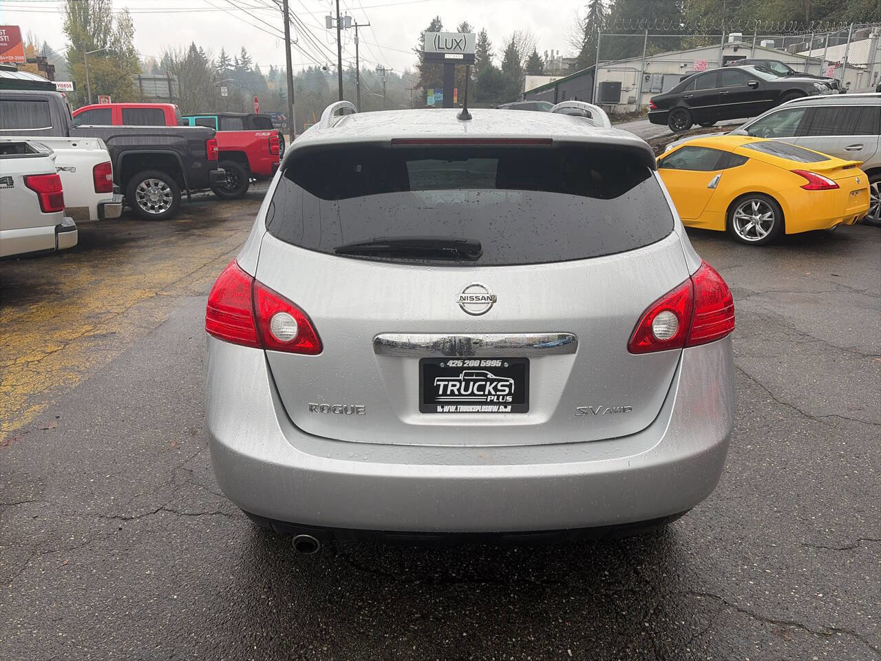 Used 2013 Nissan Rogue SV w/ Premium Pkg image 4