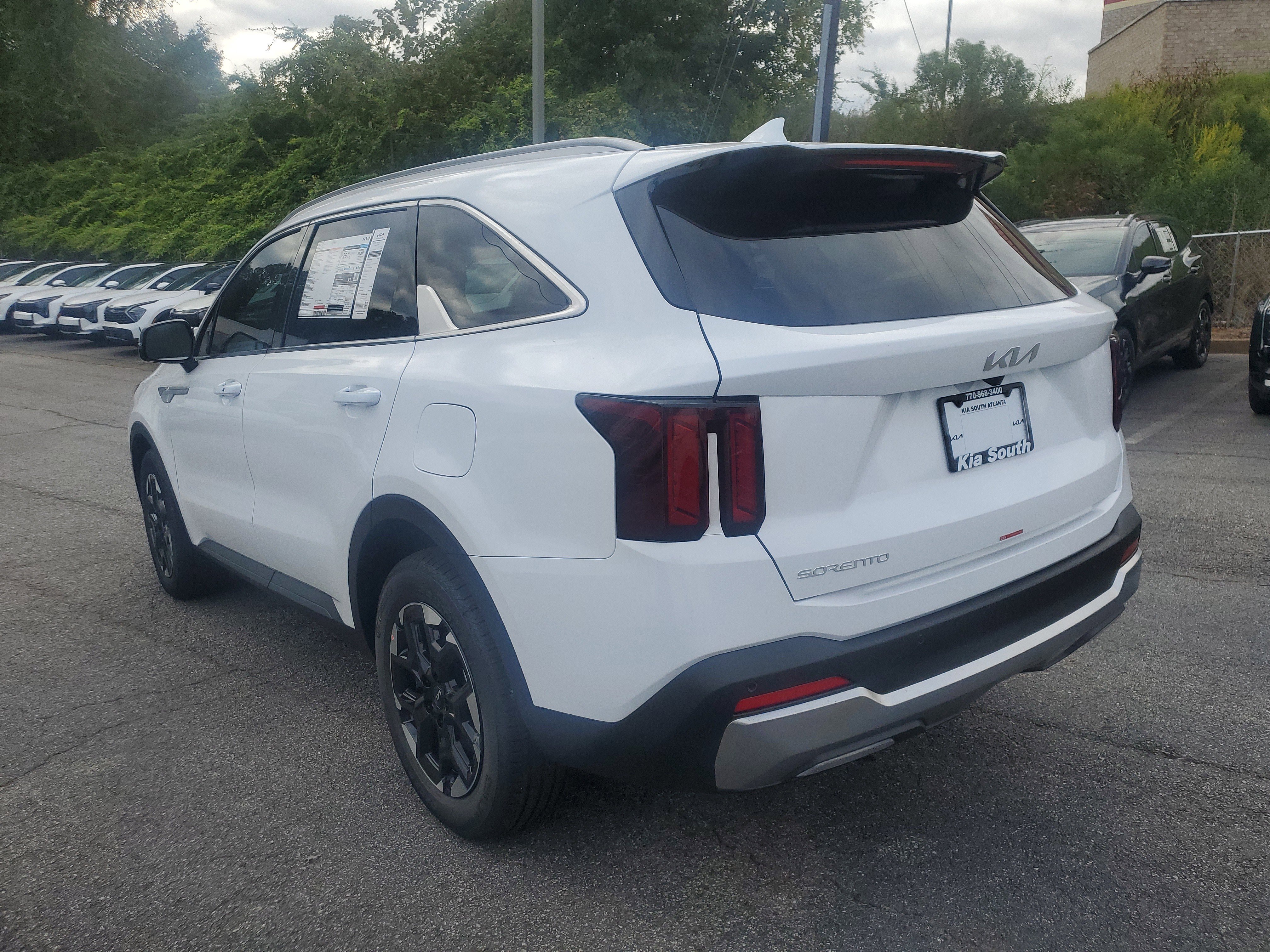 New 2026 Kia Sorento S image 4