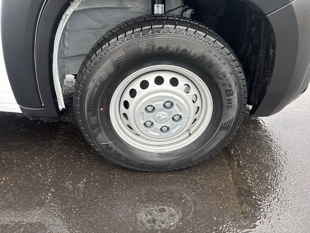 Used 2024 RAM ProMaster 2500 image 33