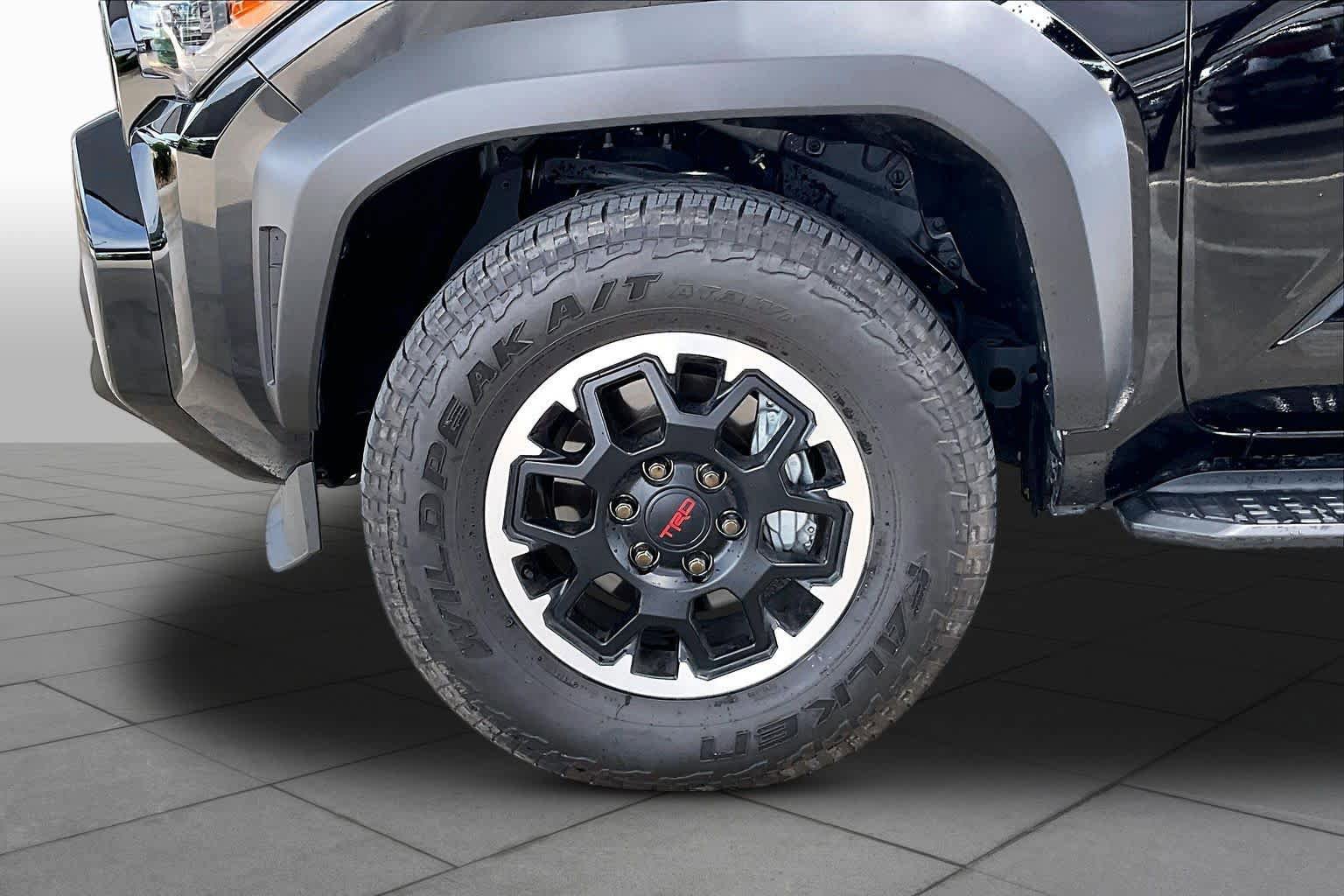Used 2026 Toyota 4Runner TRD Off-Road Premium AWD/4WD image 10
