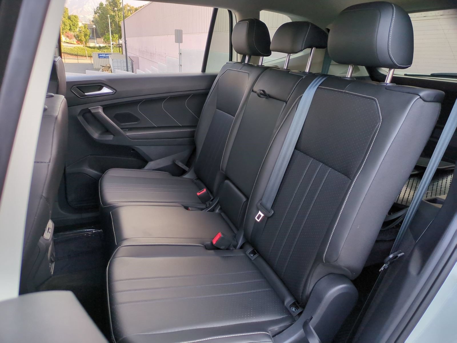 Used 2023 Volkswagen Tiguan SE FWD image 29