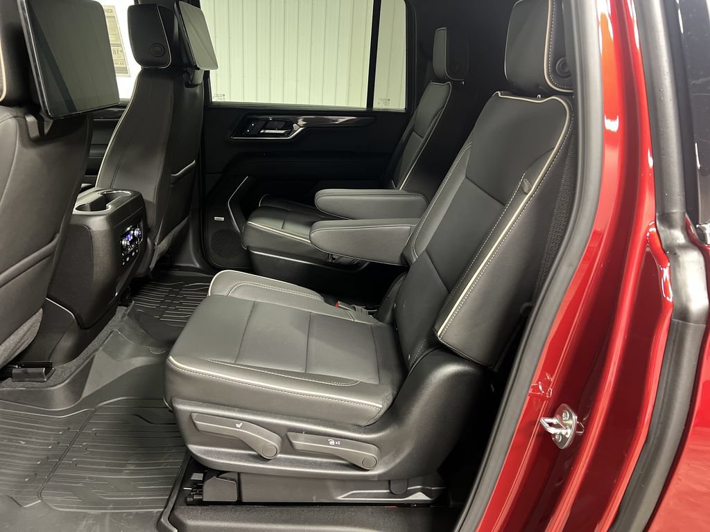 New 2026 GMC Yukon XL Elevation w/ Elevation Premium Package AWD/4WD image 13