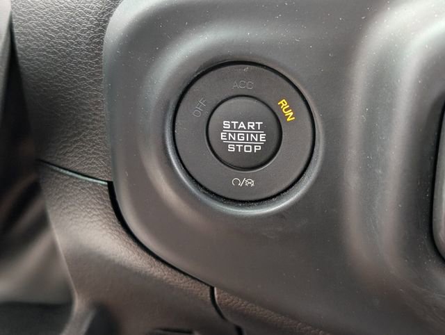 Used 2023 Jeep Gladiator Rubicon w/ LED Lighting Group image 32