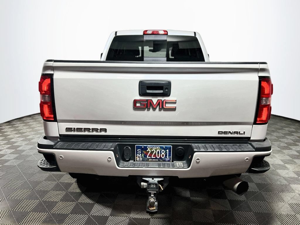 Used 2018 GMC Sierra 2500 Denali AWD/4WD image 6