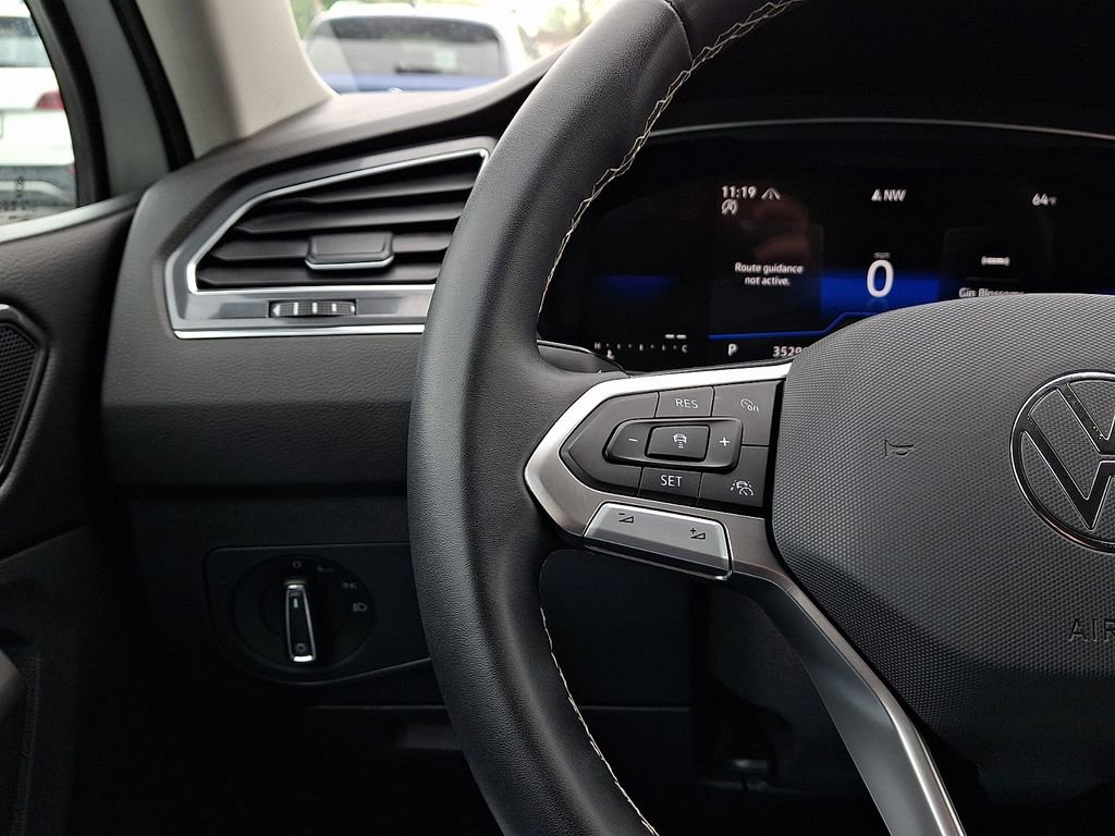Certified 2023 Volkswagen Tiguan SE AWD/4WD image 20