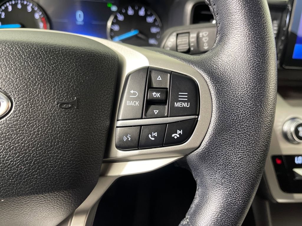 Used 2021 Ford Explorer XLT image 29