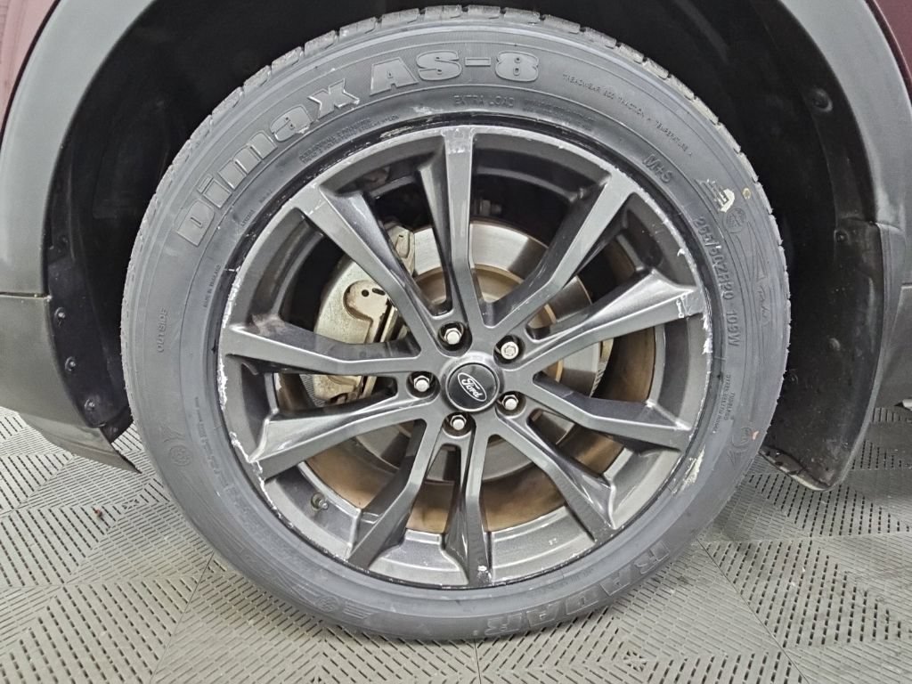 Used 2018 Ford Explorer XLT w/ Equipment Group 202A FWD image 48