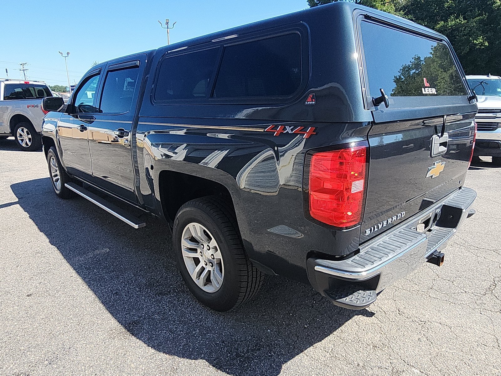 Used 2018 Chevrolet Silverado 1500 LT w/ All Star Edition AWD/4WD image 3