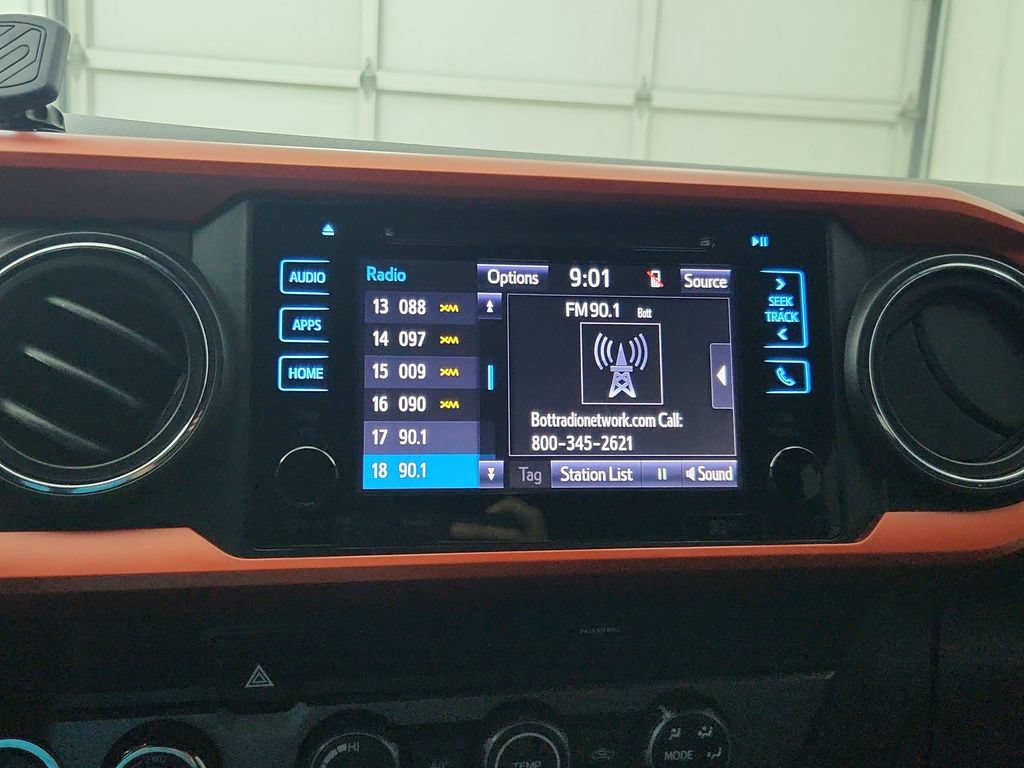 Used 2019 Toyota Tacoma TRD Off-Road AWD/4WD image 26