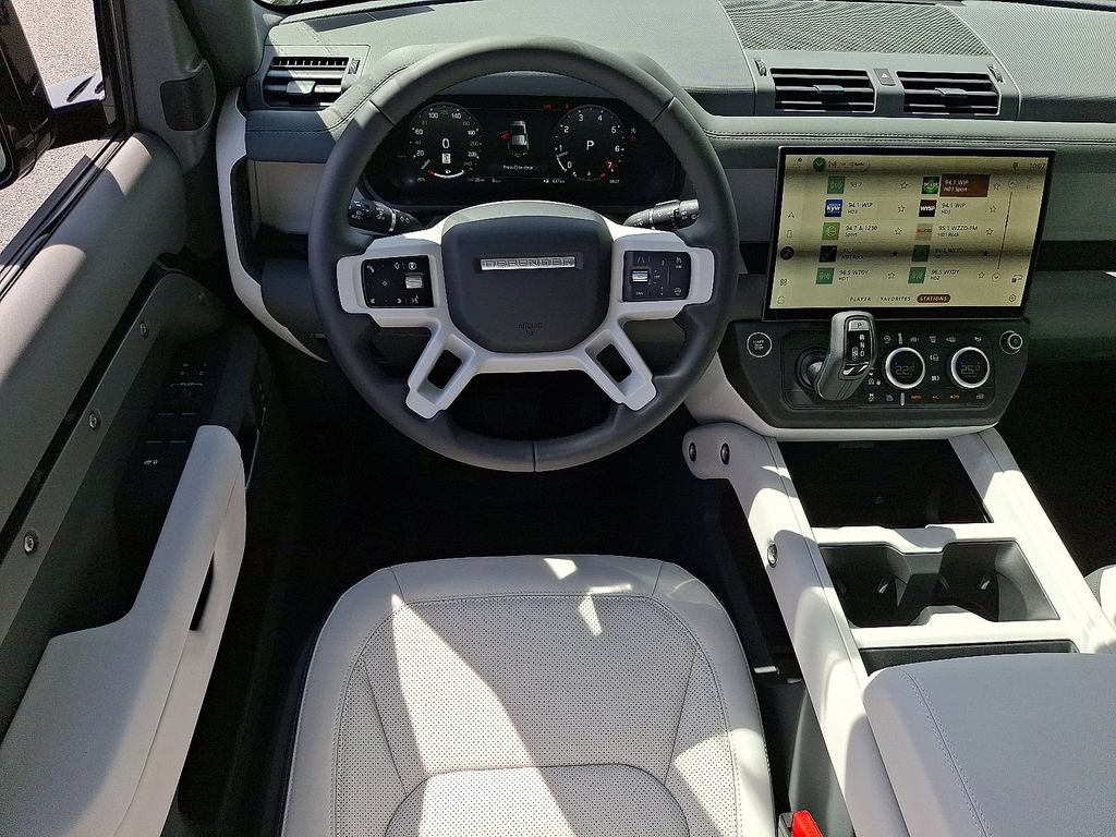 New 2026 Land Rover Defender 110 S AWD/4WD image 7