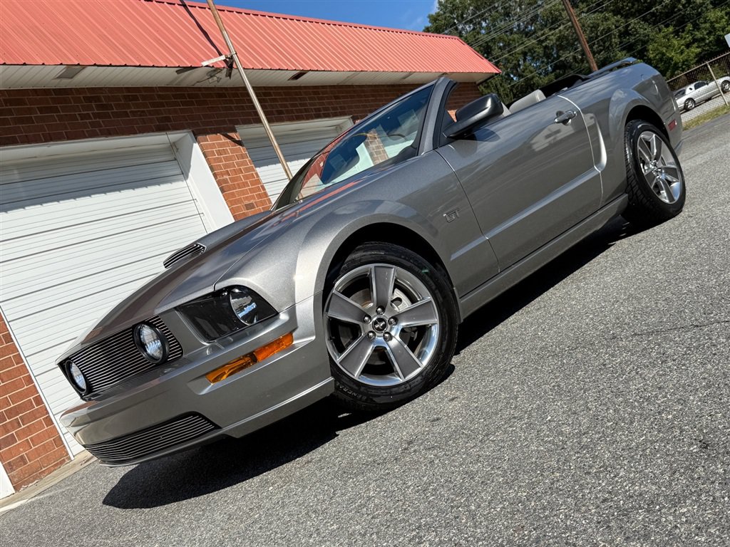 Used 2008 Ford Mustang GT RWD image 7