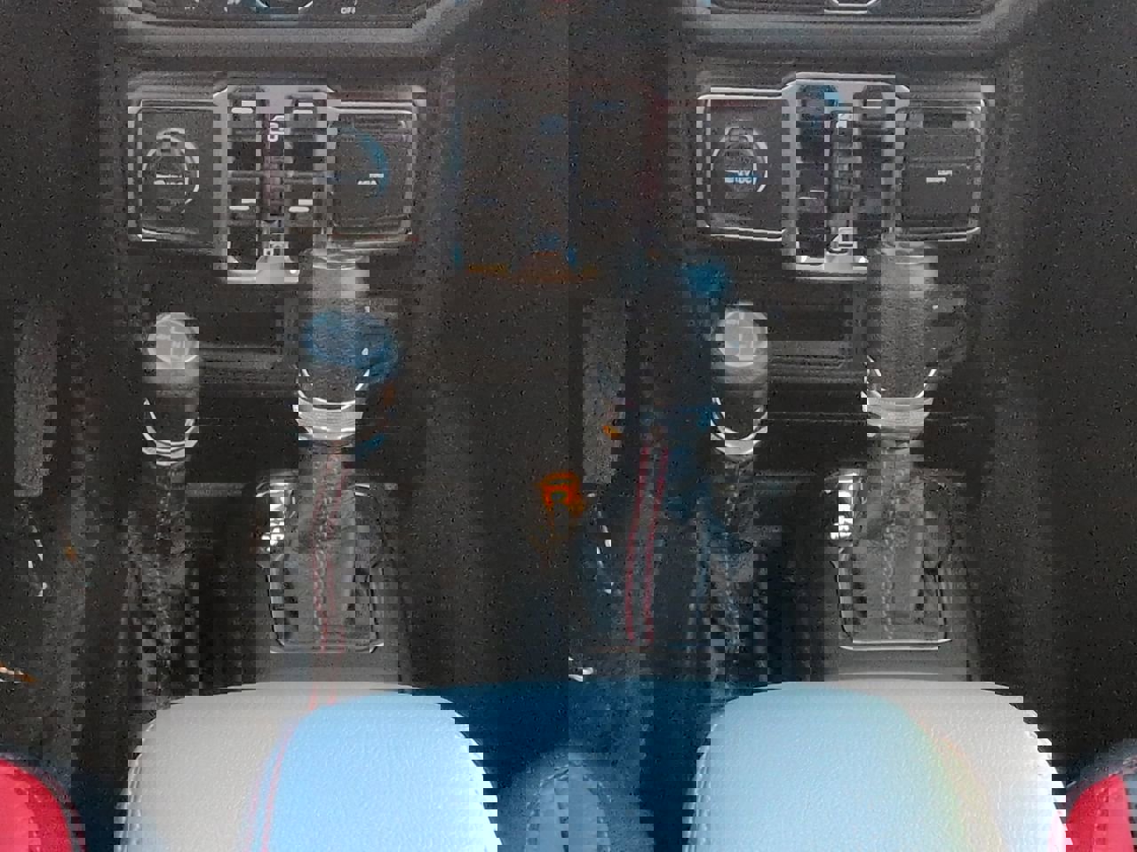 Certified 2025 Jeep Wrangler Sport S image 17