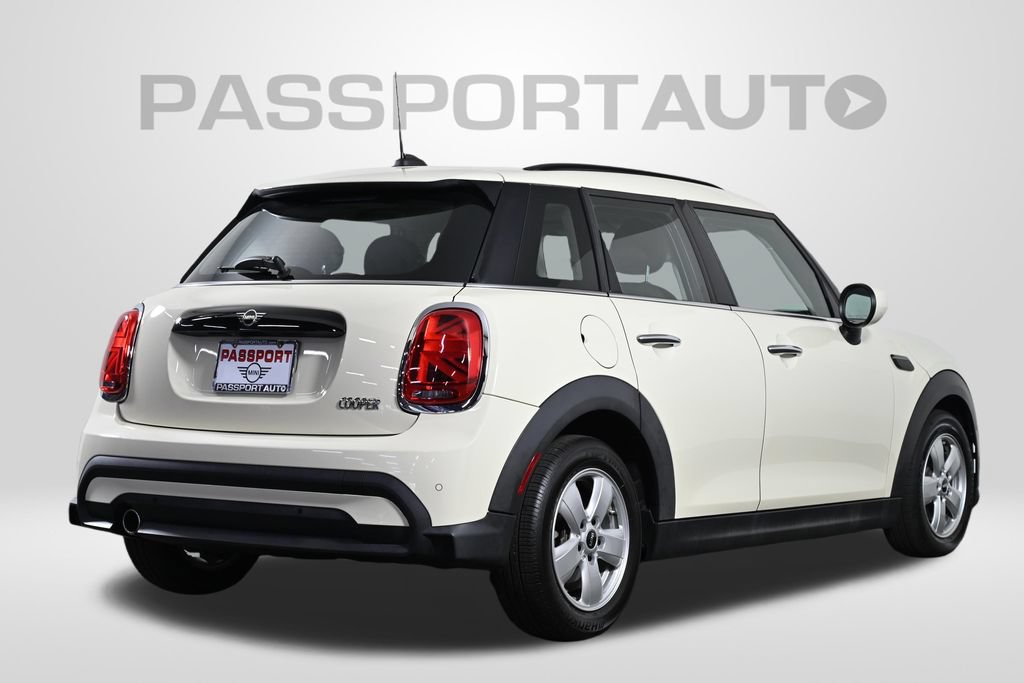 Certified 2022 MINI Cooper 4-Door Hardtop FWD image 8