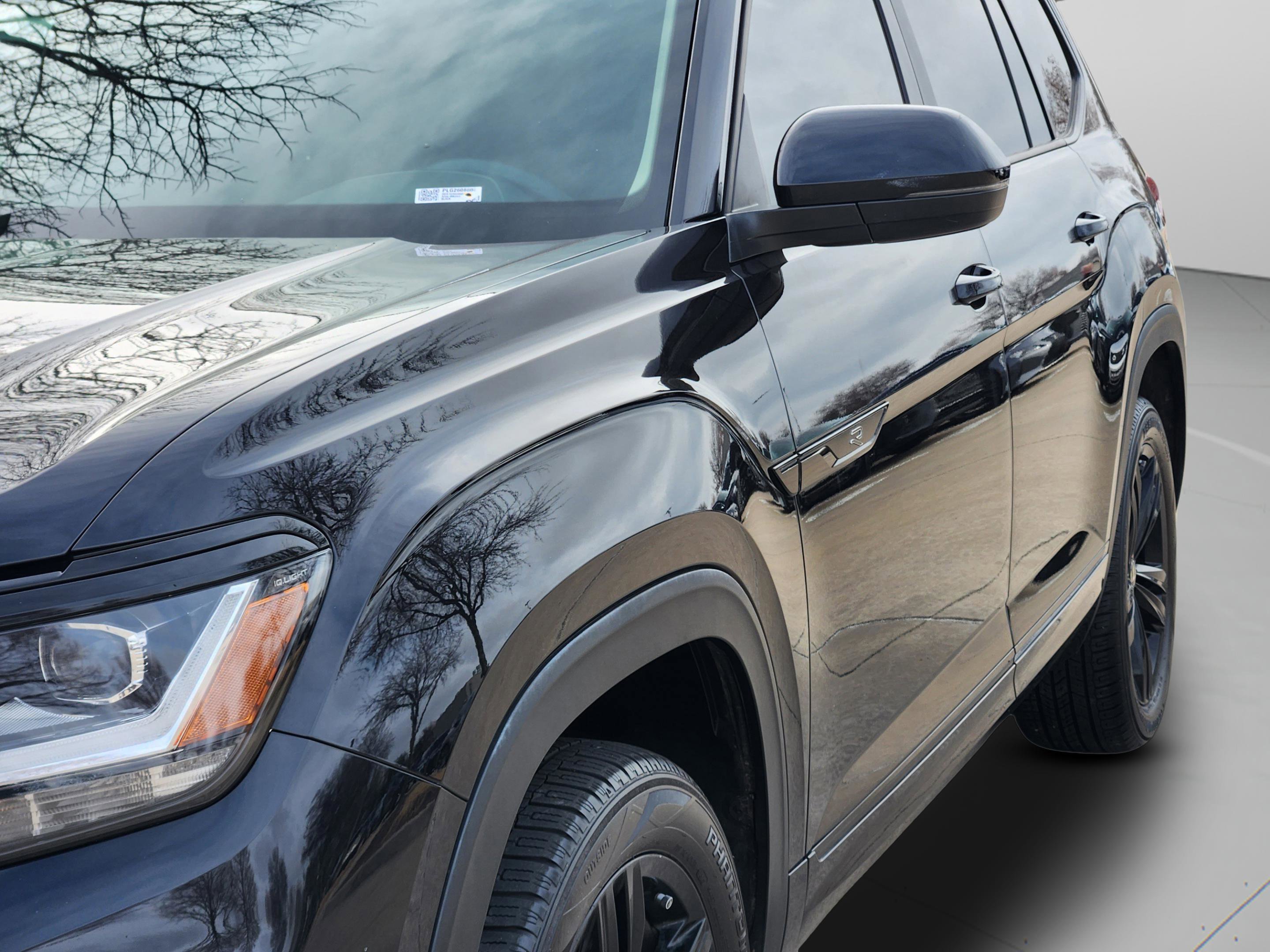 Used 2023 Volkswagen Atlas SEL R-Line image 40