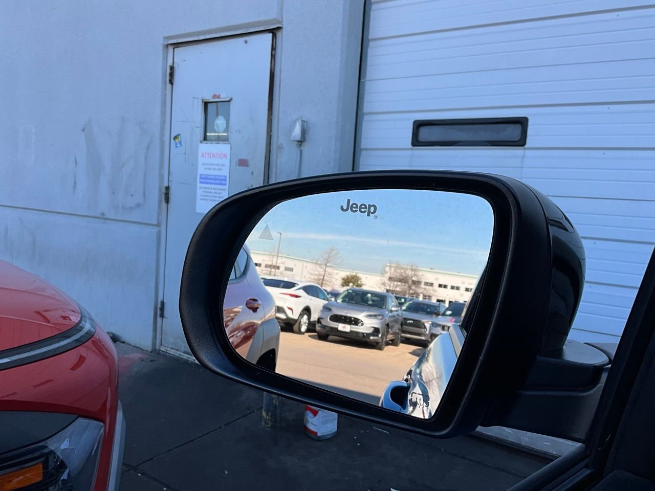 Used 2025 Jeep Compass Trailhawk image 18