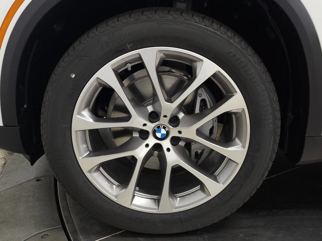 Used 2026 BMW X5 xDrive40i w/ Climate Comfort Package AWD/4WD image 7