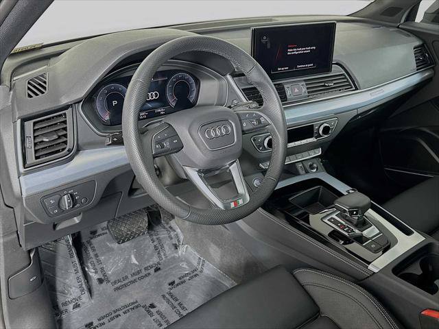 Certified 2025 Audi Q5 2.0T Premium Plus w/ Premium Plus Package AWD/4WD image 9