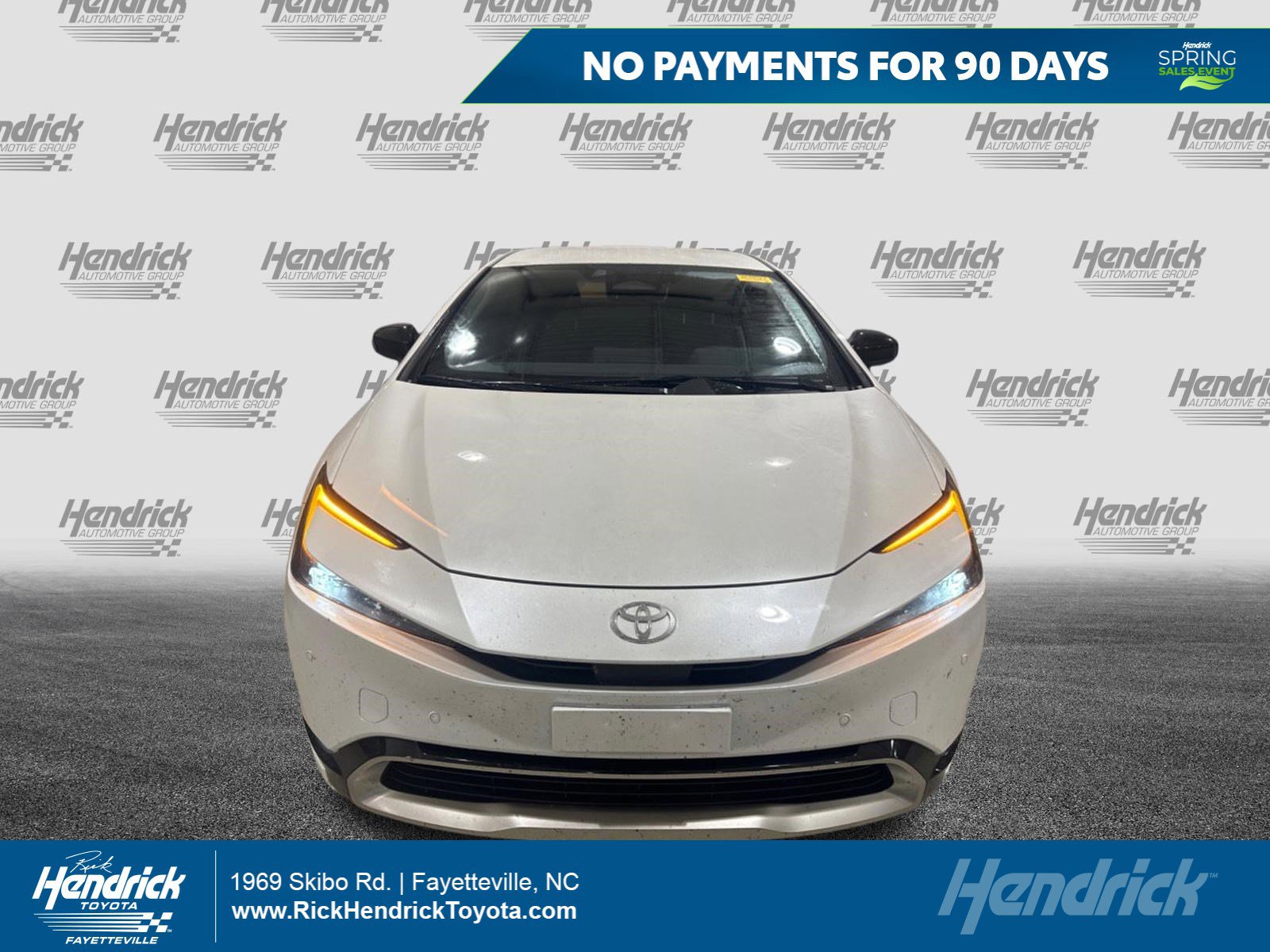 Used 2026 Toyota Prius Plug-In Hybrid image 1