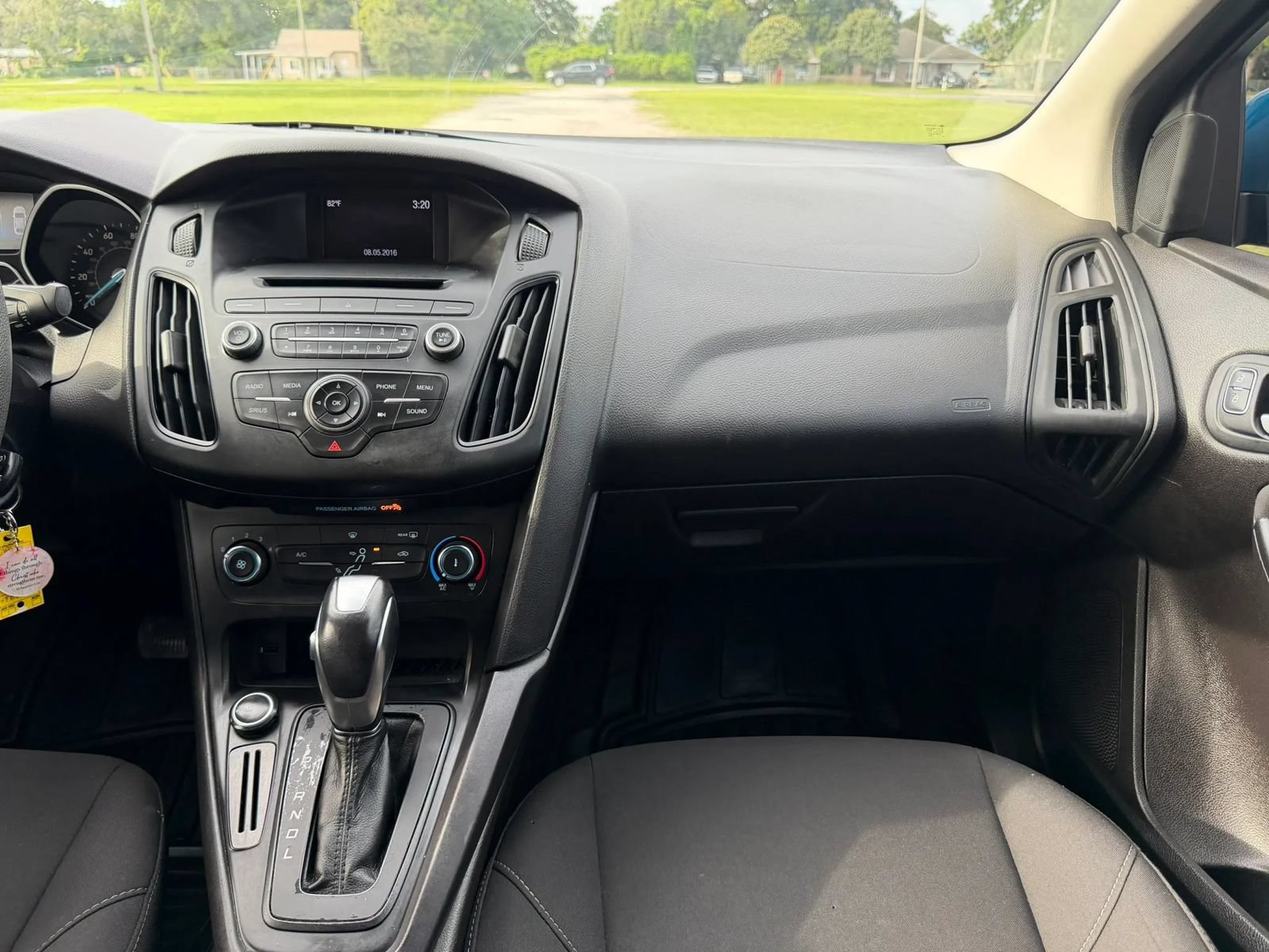Used 2016 Ford Focus SE w/ Reverse Sensing Package FWD image 15