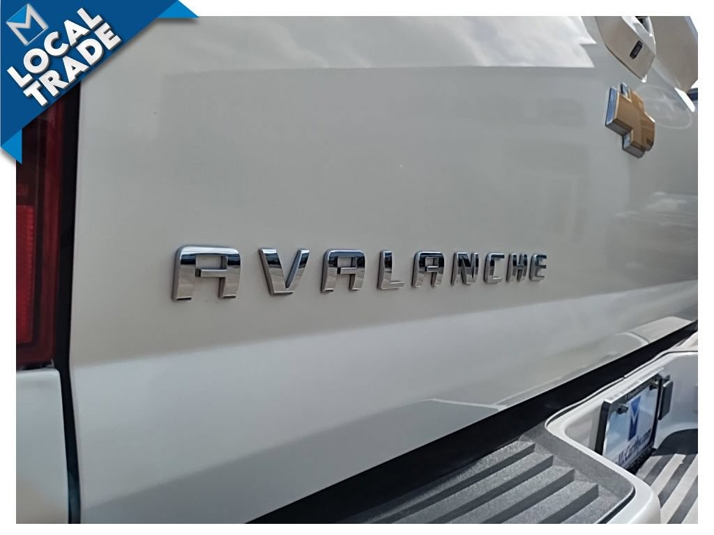 Used 2013 Chevrolet Avalanche LTZ AWD/4WD image 10