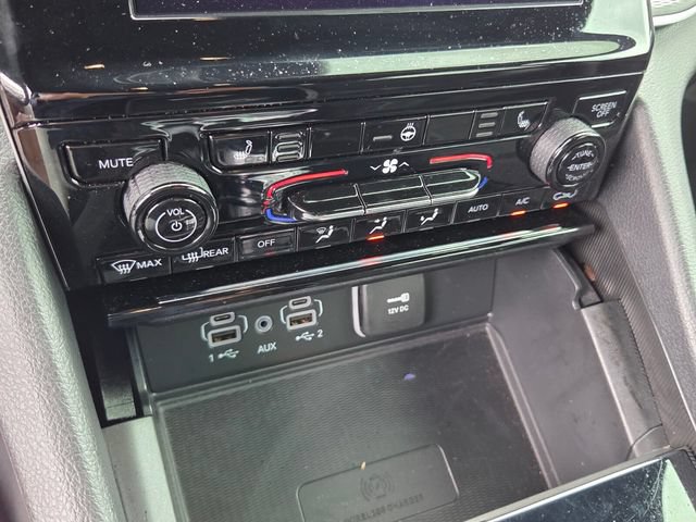 Used 2025 Jeep Grand Cherokee L Altitude RWD image 21